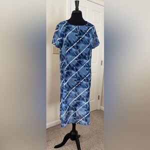 Stylish Blue Patterned Maxi Dress - sheer